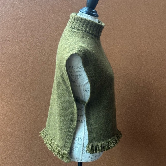 Bonpoint Girls Yak Wool/Wool Olive Turtleneck Sleeveless Sweater Poncho Size 12 - Picture 6 of 10